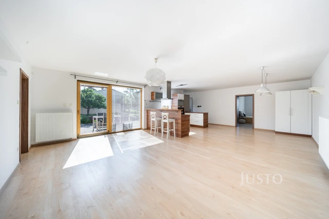 Prodej rodinného domu 129 m² s pozemkem 665 m² + terasa 13 m²