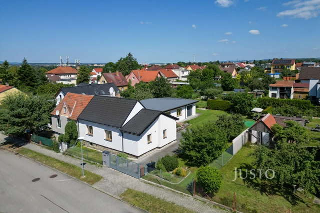 Prodej rodinného domu 129 m² s pozemkem 665 m² + terasa 13 m²
