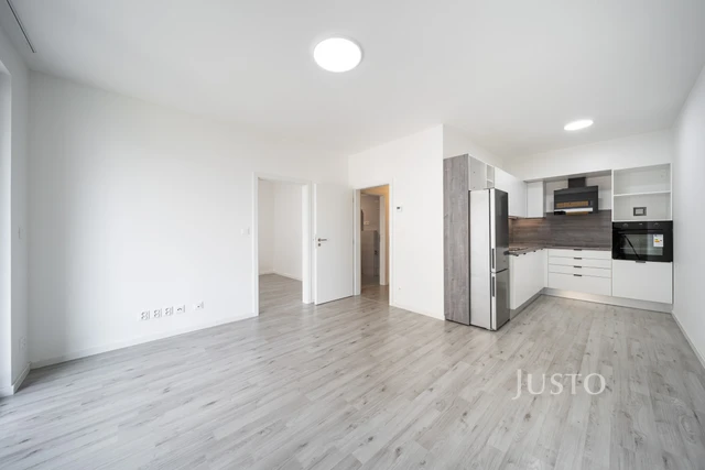 Prodej 2+kk 50 m² + lodžie 12 m² + parkování