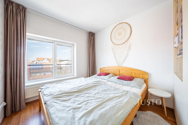 Prodej 3+kk 88 m² + balkón 6 m² + parkování