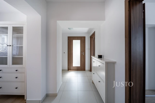 Prodej rodinného domu 129 m² s pozemkem 665 m² + terasa 13 m²