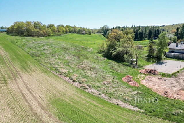 Prodej pozemku 850 m²