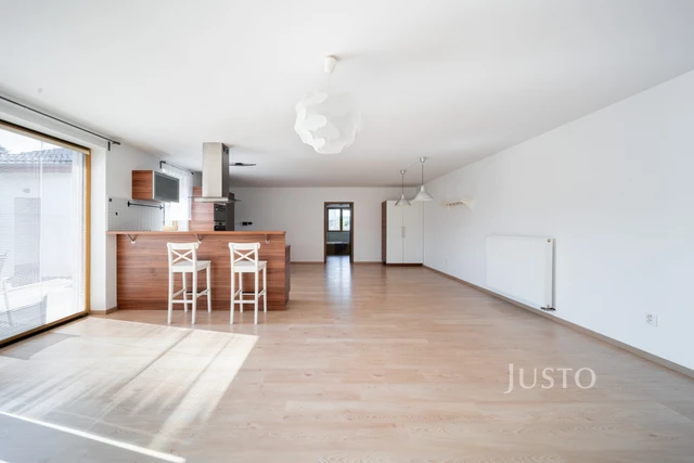 Prodej rodinného domu 129 m² s pozemkem 665 m² + terasa 13 m²