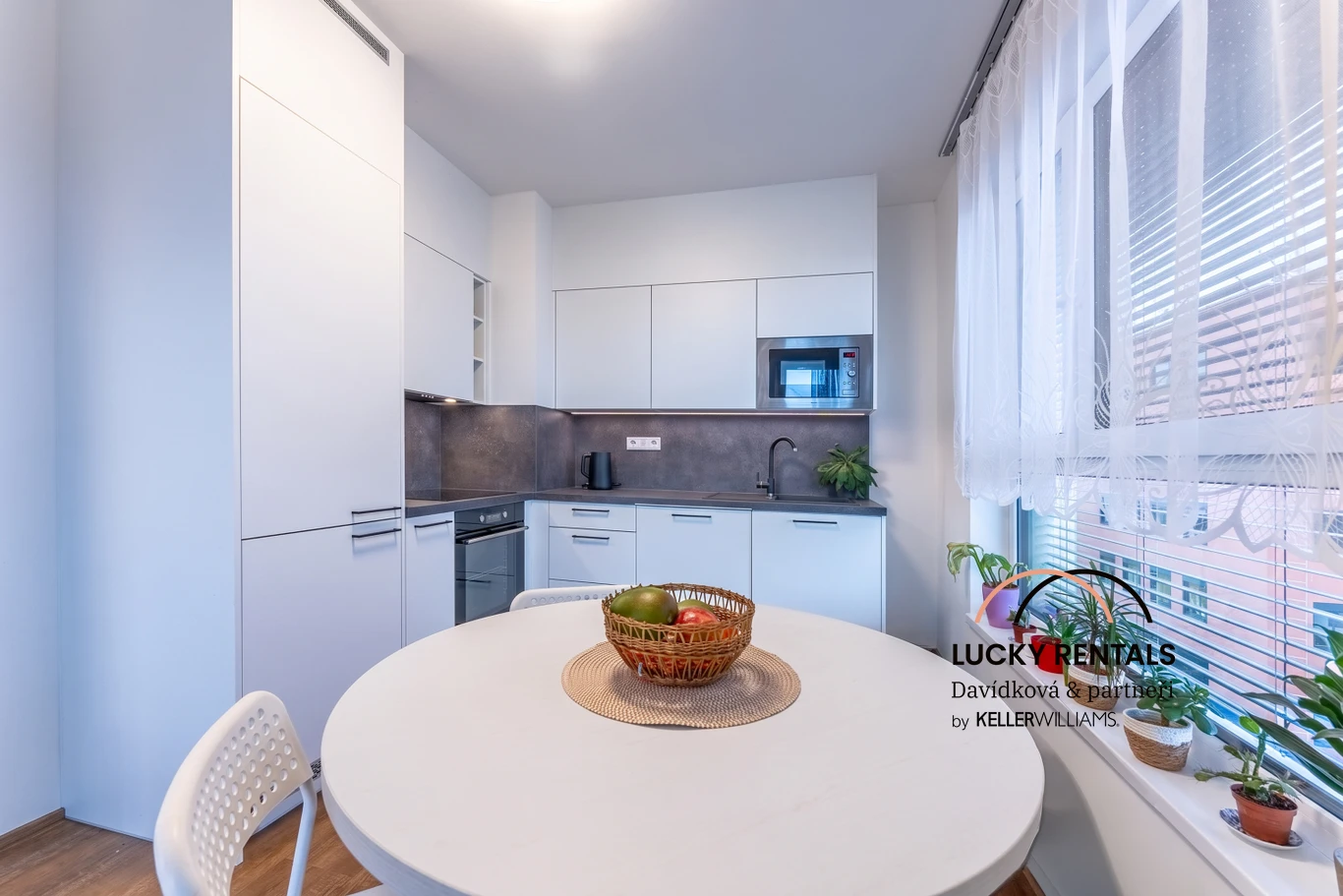 Pronájem 2+kk 47 m² + lodžie 3 m² + sklep u. Horynova, Praha 4 - Chodov — Praha 4 – Chodov
