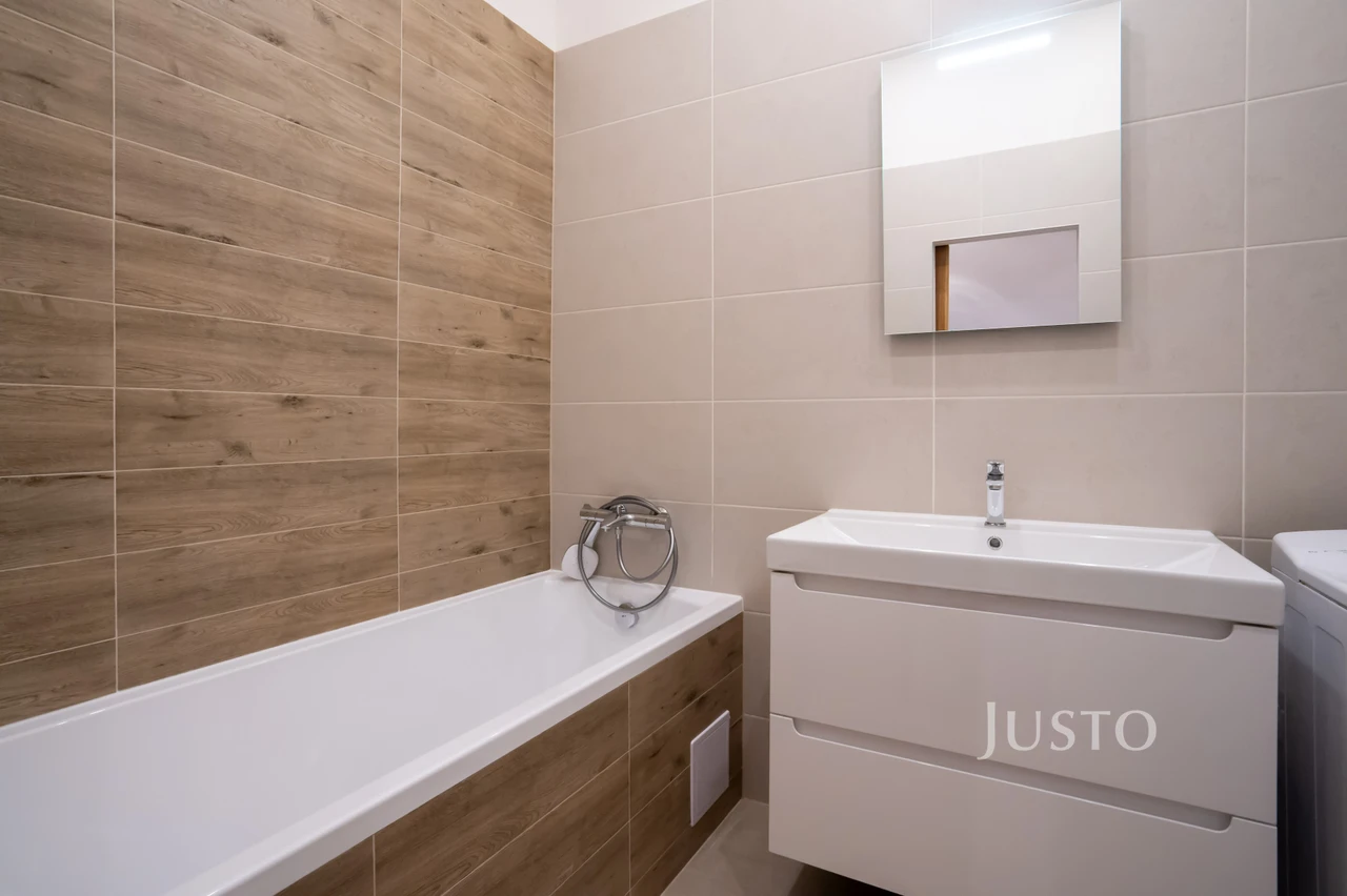 Pronájem 2+kk 46 m² + parkování