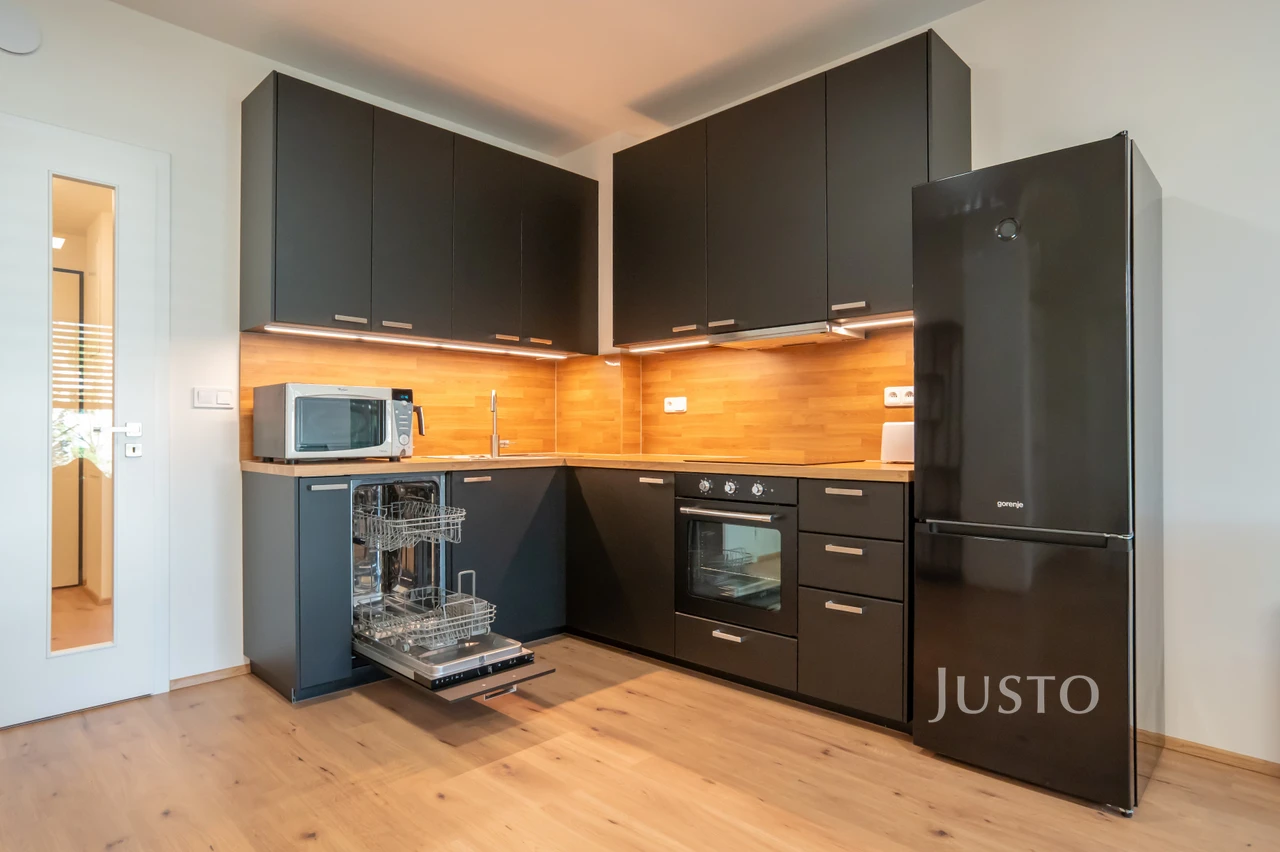 Pronájem luxusního 2+kk, 64 m², Na Parkáně, Beroun