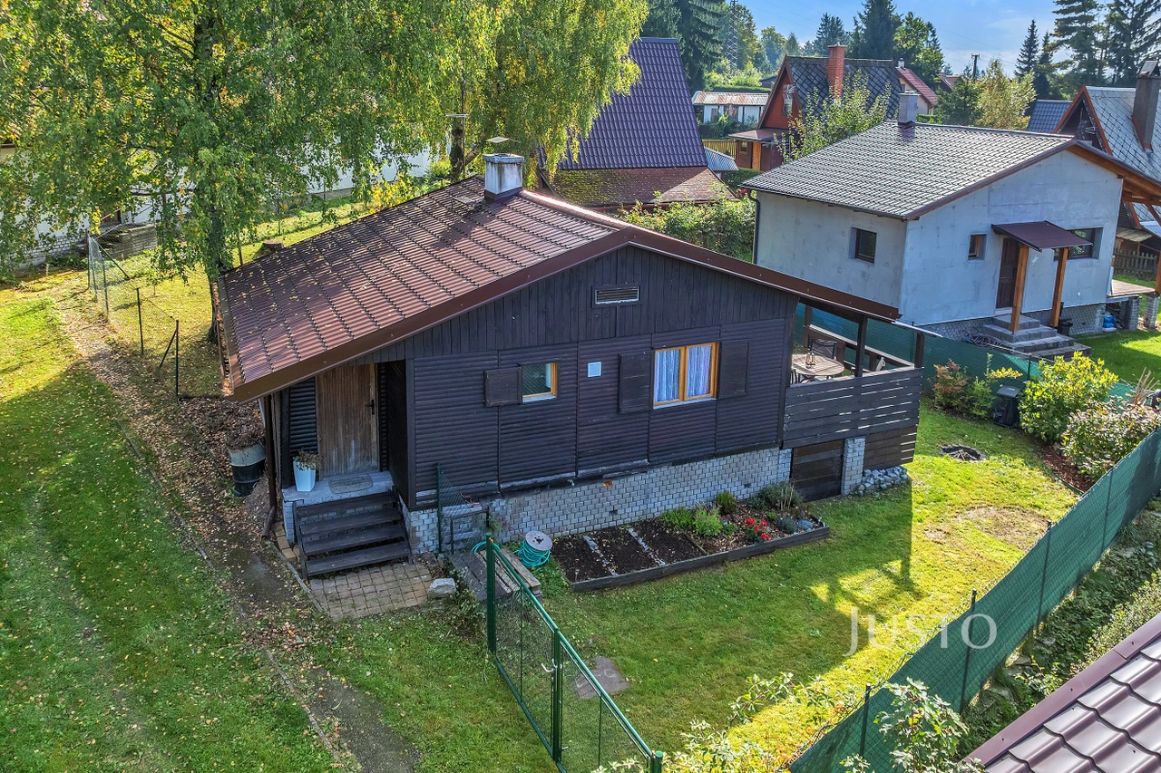 Prodej chaty 41 m² s pozemkem 333 m² + terasa 12 m²
