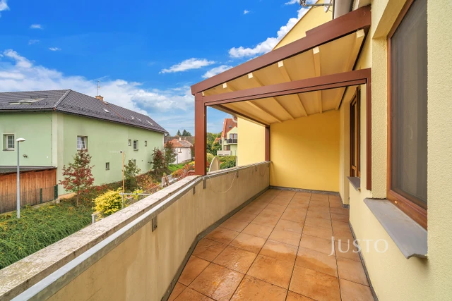 Prodej 4+kk, 122 m², terasa, balkon, sklep a parkovací stání, Praha - Dubeč.