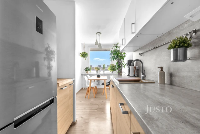 Pronájem 3+1 72 m² + lodžie 7 m²