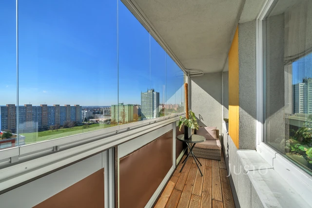 Pronájem 3+1 72 m² + lodžie 7 m²