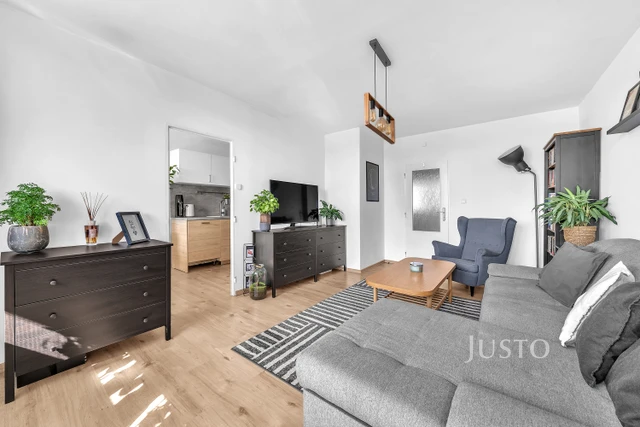 Pronájem 3+1 72 m² + lodžie 7 m²