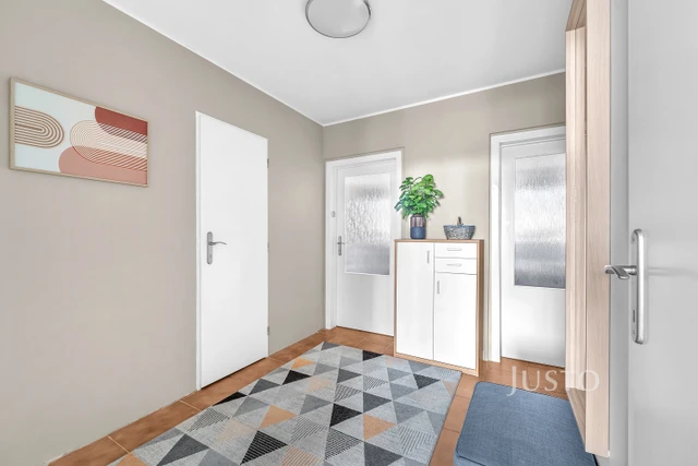 Pronájem 3+1 72 m² + lodžie 7 m²