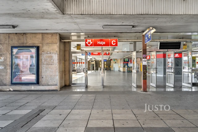 Pronájem 3+1 72 m² + lodžie 7 m²