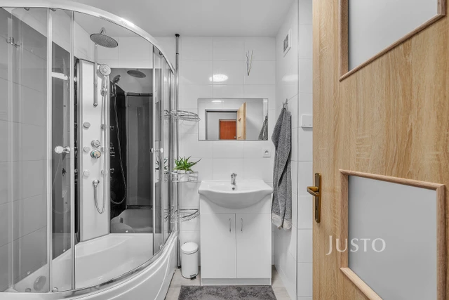 Prodej 3+1 65 m² + lodžie 7 m²