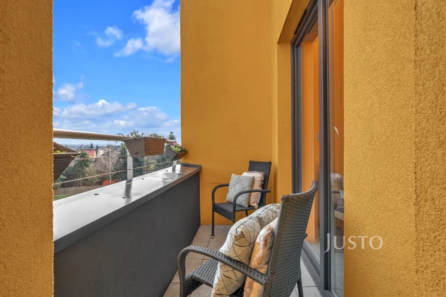 Prodej 2+kk 45 m² + terasa 3 m² + parkování