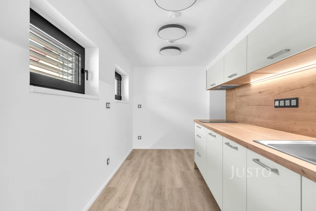 Pronájem studia 33 m² + parkování