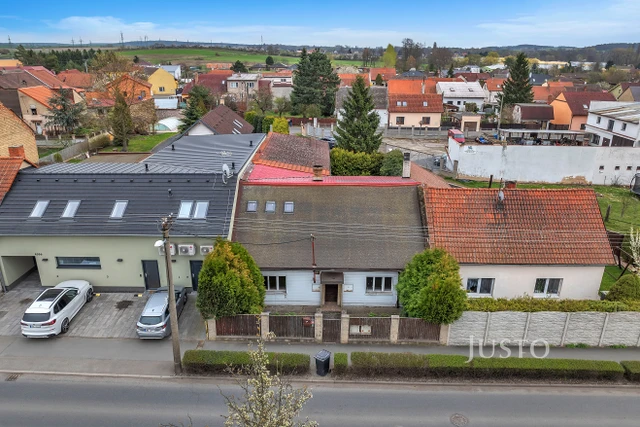 Prodej rodinného domu 250 m² s pozemkem 536 m² + terasa 12 m²