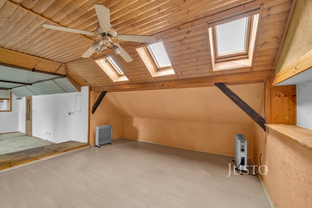 Prodej rodinného domu 250 m² s pozemkem 536 m² + terasa 12 m²