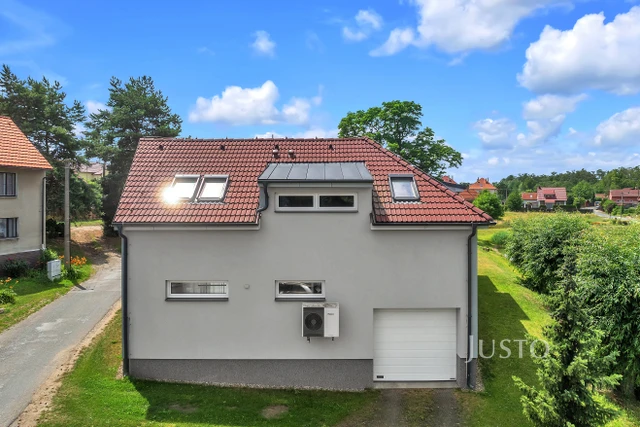 Prodej 4+kk 128 m² + terasa 12 m² + garáž