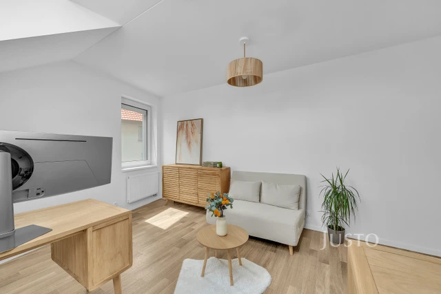Prodej 4+kk 128 m² + terasa 12 m² + garáž