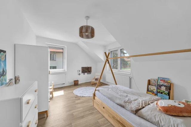 Prodej 4+kk 128 m² + terasa 12 m² + garáž