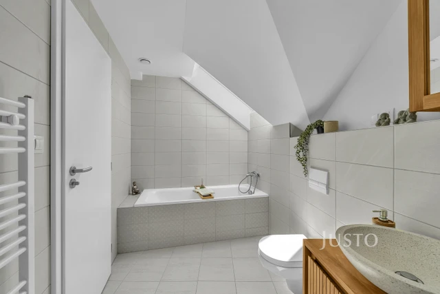 Prodej 4+kk 128 m² + terasa 12 m² + garáž