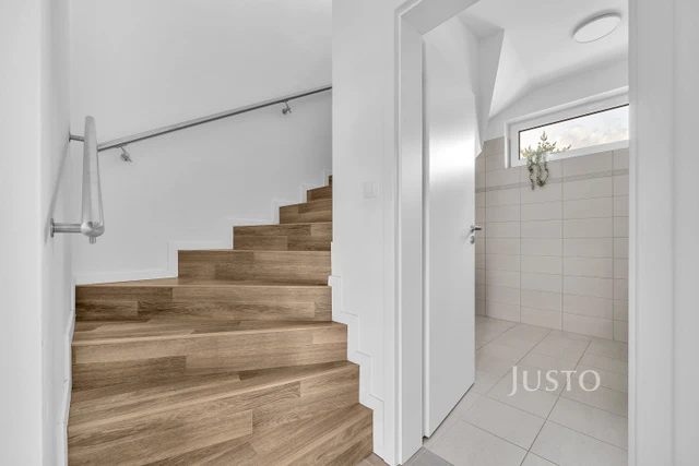 Prodej 4+kk 128 m² + terasa 12 m² + garáž