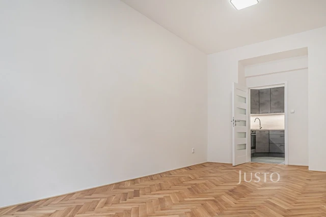 Pronájem 1+1, 32 m², Krásova, Praha 3 - Žižkov