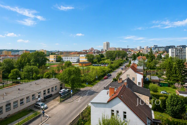 Pronájem 3+1 (+lodžie+komora), 74 m², V Zápolí, Praha 4 - Michle