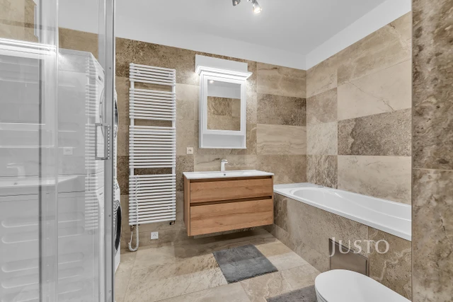 Pronájem 3+kk 105 m² + terasa 100 m² + garáž