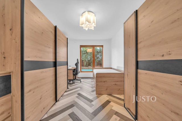 Pronájem 3+kk 105 m² + terasa 100 m² + garáž