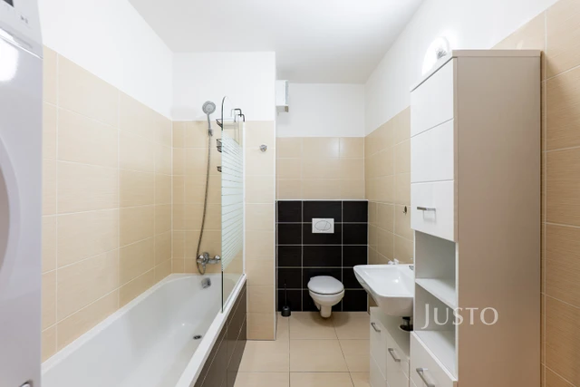 Pronájem 2+kk 55 m² + garáž