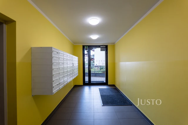 Pronájem 2+kk 55 m² + garáž