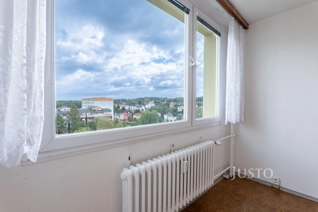 Pronájem 2+kk, 42 m², Nevanova, Praha 17 - Řepy