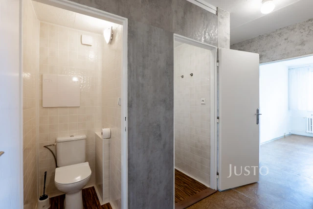 Pronájem 2+kk, 42 m², Nevanova, Praha 17 - Řepy