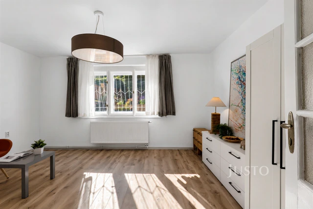 Pronájem 1+1 49 m²