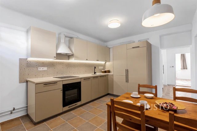 Pronájem 1+1 49 m²