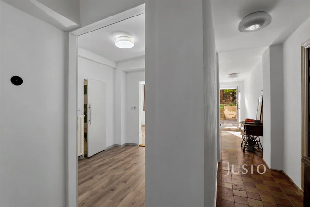 Pronájem 1+1 49 m²