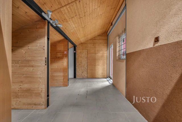 Pronájem obchodních prostor 170 m²