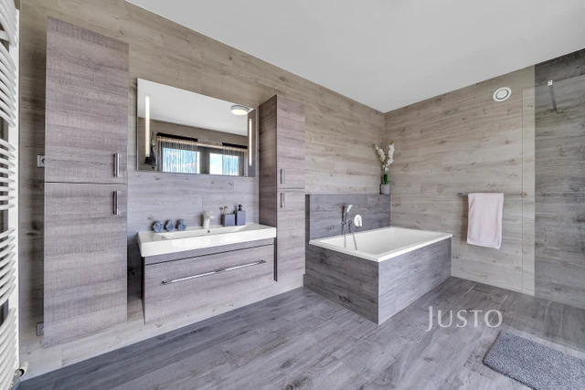 Prodej vily 188 m² s pozemkem 3413 m² + terasa 32 m²