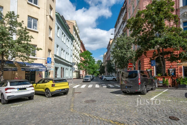 Pronájem 2+kk 46 m² + parkování