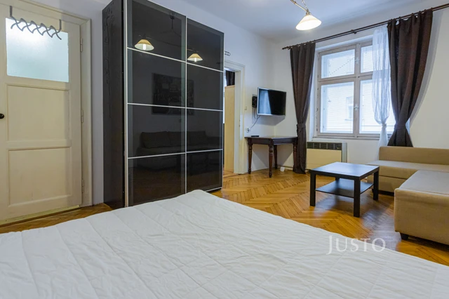 Pronájem 2+kk, 40 m², Krokova, Praha 2 - Nusle