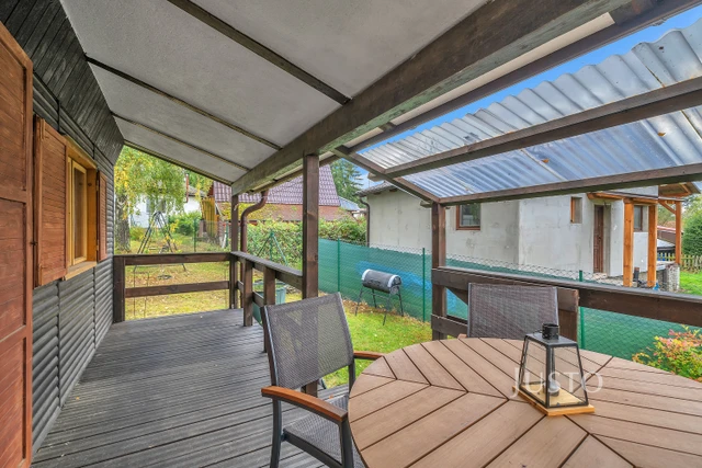 Prodej chaty 41 m² s pozemkem 333 m² + terasa 12 m²