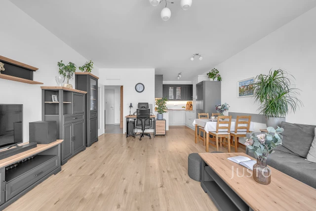 Prodej 2+kk 61 m² + balkón 5 m² + parkování