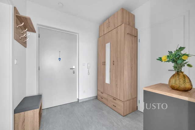 Prodej 2+kk 61 m² + balkón 5 m² + parkování