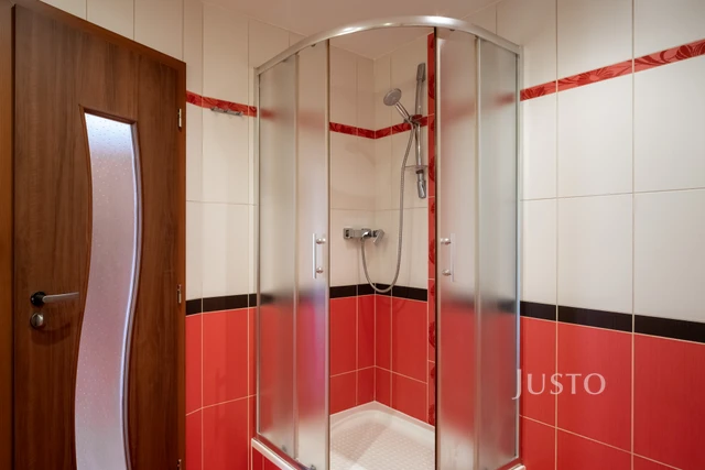 Pronájem 3+1 (+lodžie+komora), 74 m², V Zápolí, Praha 4 - Michle