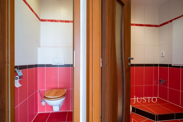 Pronájem 3+1 (+lodžie+komora), 74 m², V Zápolí, Praha 4 - Michle