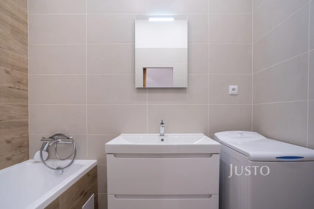 Pronájem 2+kk 46 m² + parkování