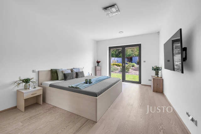 Prodej vily 188 m² s pozemkem 3413 m² + terasa 32 m²