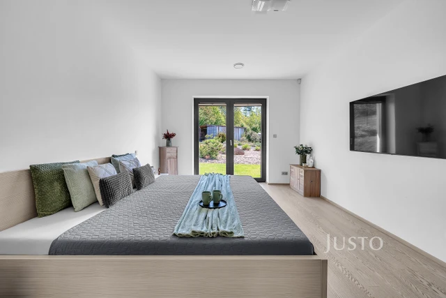 Prodej vily 188 m² s pozemkem 3413 m² + terasa 32 m²